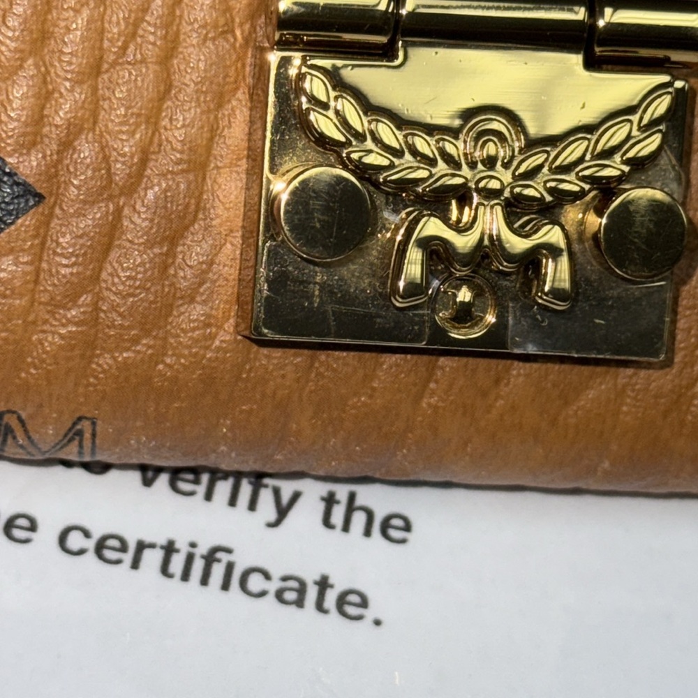 Preloved MCM Patricia visetos cognac wallet on chain excellent 7x4” box n COA - Picture 5 of 14